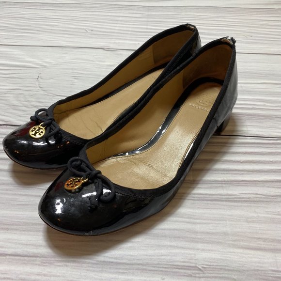 Tory Burch Black Chelsea Patent Leather Pumps Heel - Picture 4 of 16